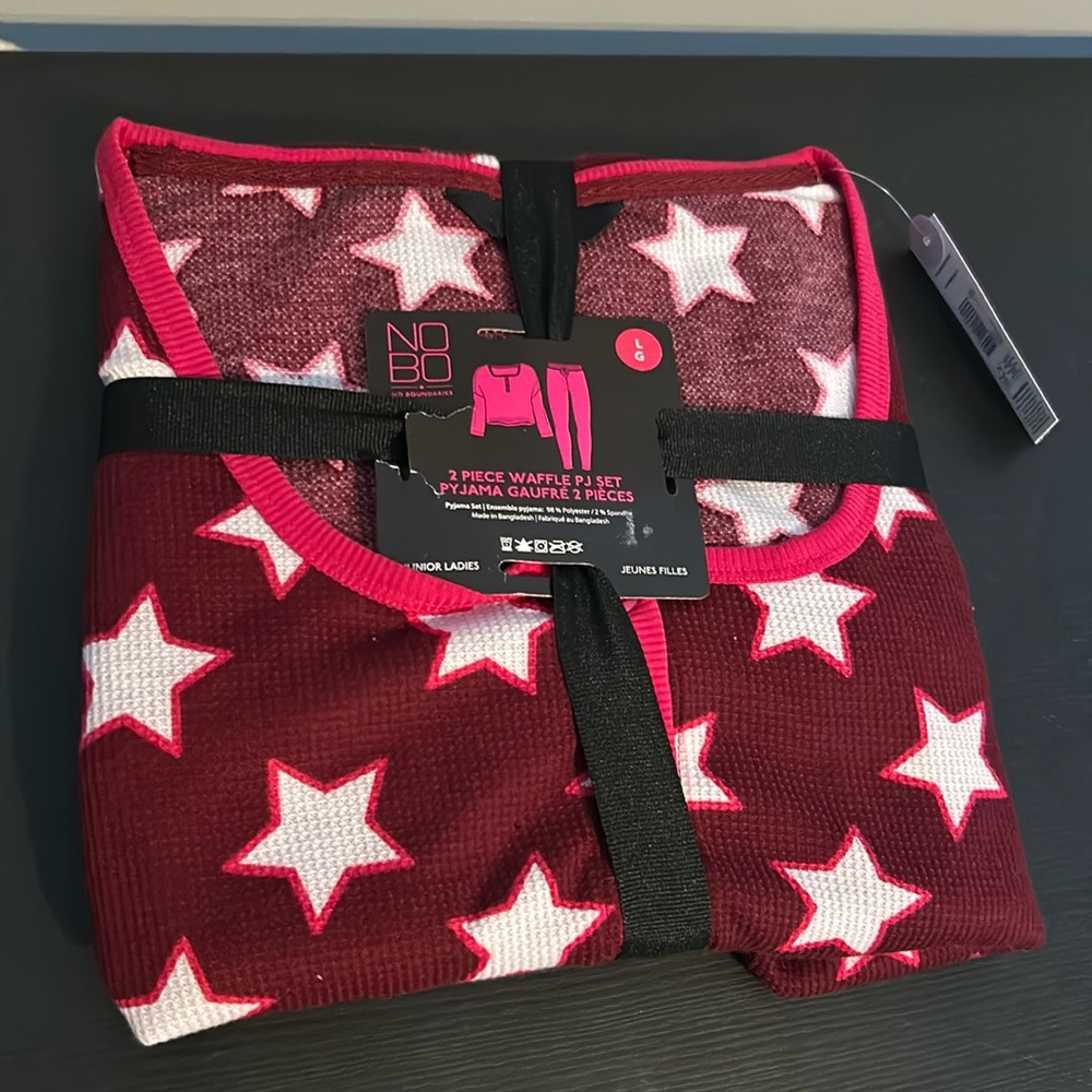 Pink Star Pajama Set New With Tags Size Large .